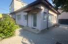 Casa de inchiriat semicentral pentru locuit sau birouri/cabinete - 1