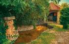 Casa superba cu vedere la lac in Izvorani – piscina, natura,si potential imens! - 9