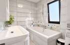 Casă tip duplex 5 camere -120mp -la cheie - teren 250 mp-  Cristian - 17