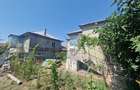 km 4-5 -Casa  P+1  cu teren 326mp avand deschidere 12ml- 115.000euro - 9