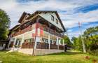 Vilă 340 mp Bran | Teren 5500 mp | 6 dormitoare cu băi proprii - 4