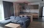 Apartament cu 3 camere de închiriat - 1