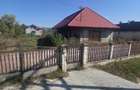 Casă bătrânească cu teren de 1.800 mp , URGENT de vanzare