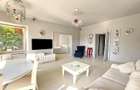 Apartament In Vila- Zona cu Multiple facilitati - 1