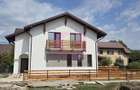 Vila cu 4 camere de vanzare  in Brebu