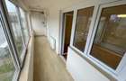 Inchiriez ap. 2 camere, minim 2 ani, renovat, garaj, et.2, lift, balcon 12 mp. - 14