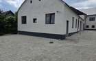 De vanzare hala+teren +2 apartamente la doar 7 km Bistrita - 1