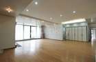 Apartament penthouse cu 4 camere | 2 garaje | spatii generoase - 4