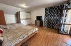 Casa de vanzare cu 5 camere, 200 mp, zona Micro 3 - 10