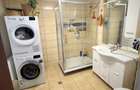 Vila 290mp + 4 spatii comerciale/depozitare, teren 1401 mp, acces DN1 - 12