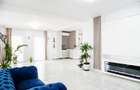 Casa intr-o zona linistita cu garaj si teren-1091 mp - 2