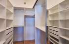 Unfurnished 3-Bedroom Apartment | Arch of Triumph - Kiseleff | Garage & Storage - 16