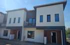 Case insiruite , 4 camere , P+1E - central in Valea Lupului - 1