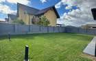 Casă modernă complet renovată, cu curte amenajată și sisteme inteligente
