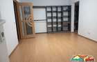 Apartament 3 camere de vânzare, Micro 17, Etaj 2,  pret, 78.000 € - 1