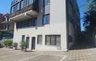 Apartament 2 dormitoare-living openspace, loc de parcare
