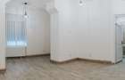 DE VÂNZARE APARTAMENT  Oradea ultracentral parter cu  parcare - 1