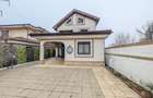 Casa cu piscina si ponton pe lac | Balotesti | 7 camere | Finisaje Premium - 1