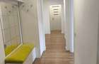 Apartament 3 camere, decomandat 74 mp, 2 bai, ac, metrou , zona Lujerului