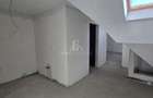 Apartament 3 Camere, Bloc Nou/Mansarda, P-ta Republicii, 7 Noiembrie - 8