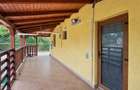 Casă de lemn pe malul lacului, Balotești — 7 camere - 7