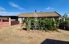 Doua case de vanzare cu 2533 mp teren, localitatea Pesac, Timis