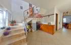 Casă / Vilă cu 4 camere de vânzare - 5