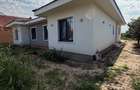 Vând duplex în Albina în centrul satului, asfalt în fața casei - 2