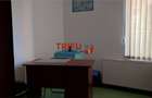 Spatiu comercial 4 camere de vanzare in Cetate - 1