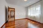 Apartament spatios cu 4 camere| garaj - 9
