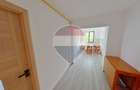Apartament cu 3 camere de vânzare