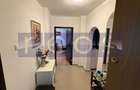 VANZARE 3 CAMERE DECOMANDAT MALL VITAN - 2