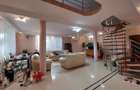 Casa mare pentru 2 familii sau pentru afacere - 5