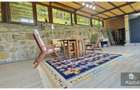 Vila superba, zona impadurita Valenii de Munte, teren 2473 mp