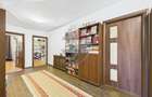 Vilă 10 camere + spațiu comercial | teren 1.300 mp | Otopeni 23 August