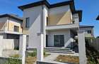 Casă de vânzare | 5 camere + mansardă | 280 mp | 380 mp teren - 4