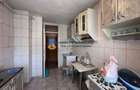 Apartament 3 camere de vânzare - Zona Centrală / 2 băi - 20