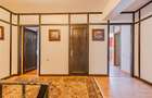 Vila 7 camere,250 mp,semineu,terase,800 mp teren,rezidential/ turistic,Predelut, - 12