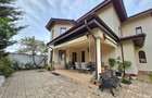 Individual villa with beautiful garden in Pipera close to International Schools - 26