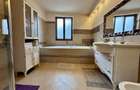 Vilă ultracentrală cu piscină interioară, saună și cramă | Unirii - 30