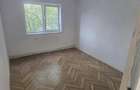 Decomandat cu 2 bai la etajul 2  renovat - 2