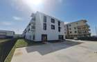 Spatiu Comercial - Bloc Nou - Stradal - 280 mp - 3 parcari - 8
