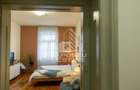 Apartament cu farmec istoric, Piața Victoriei, 63 mp utili , lift - 8