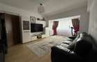 Apartament decomandat cu 3 camere si 2 bai in Turnisor - 2