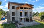 Casă P+2E din cărămidă, 549 mp, teren 1.400 mp, construcție 2021, Roznov