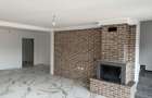 Vila cu 6 camere de vanzare in Ciurbesti