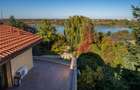 Vilă superbă, 13-17 camere, ponton privat și vedere panoramică la Lacul Morii - 2