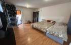 Casa de vanzare cu 5 camere, 200 mp, zona Micro 3 - 7