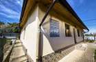 Casă 4 camere 90 mp mobilată + beci, anexe și 720 mp curte - 3