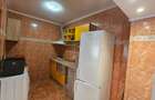 De închiriat 2 camere decomandate, etajul 2,  Micro 21, Bloc stradal - 6